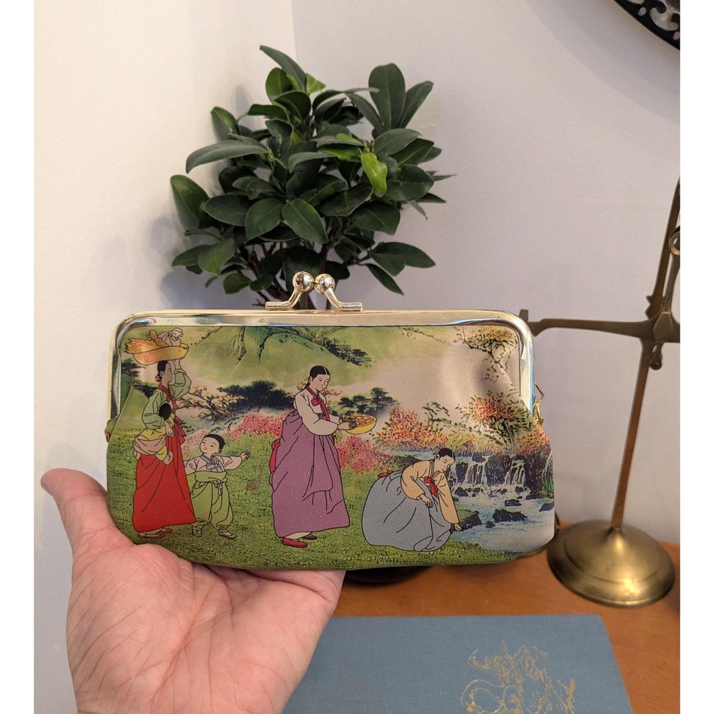 Vintage Asian Scene Clutch Purse, Kiss Lock Wallet, Traditional Illustration Bag